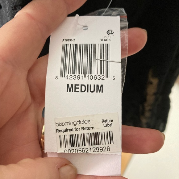 Honey Pot Halter black top and colored beading on both sides. Button closure .M - Picture 7 of 8